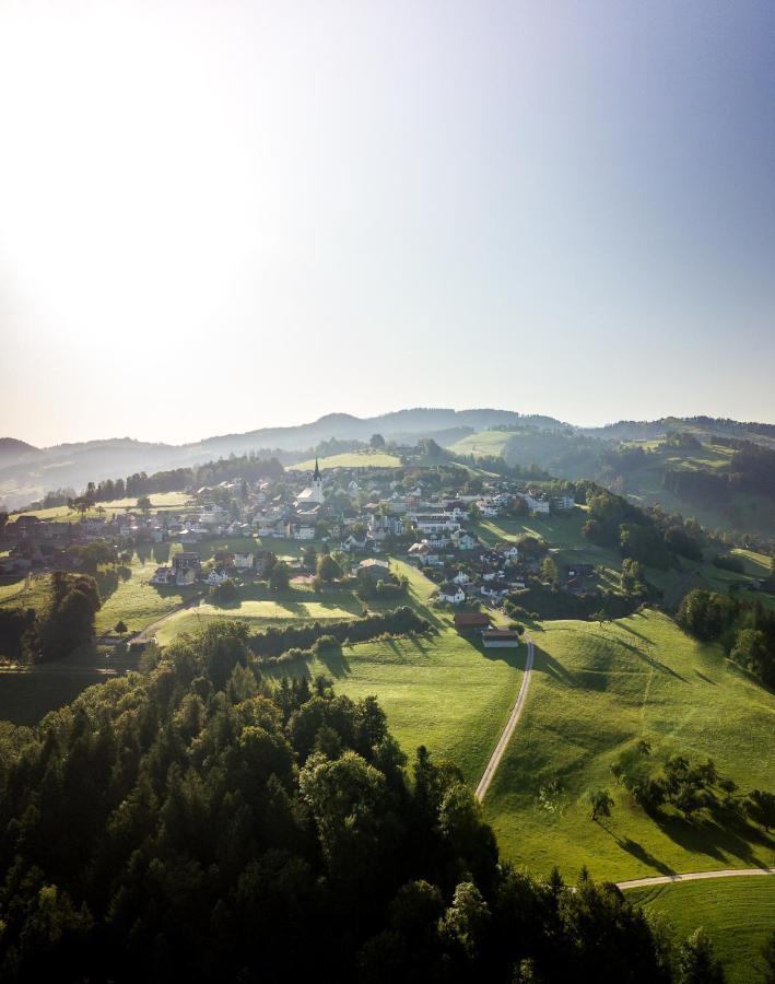 Hotel Gasthaus Roessli Mogelsberg Esterno foto